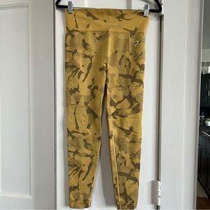 Gymshark Adapt Yellow Leggings Size L